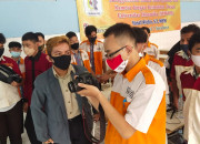 Siswa-Siswi Smk Negeri 7 Surabaya Diberikan Pelatihan Fotografi Dari Universitas Dinamika (Stikom)