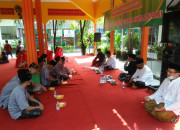 Desa Siwalanpanji Mengadakan Khotmil Qur’An, Sunatan Massal Dan Santunan Anak Yatim