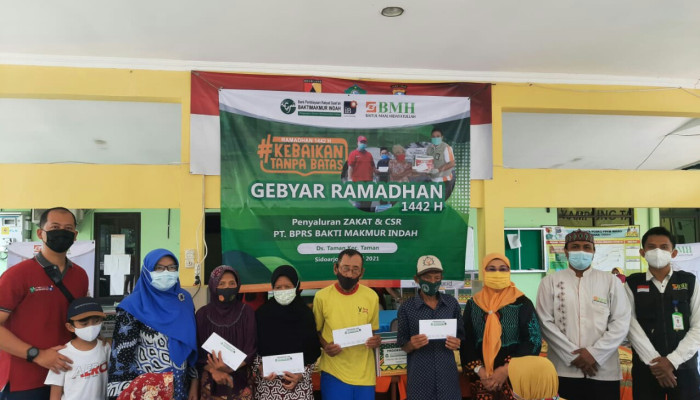 Bmh Sidoarjo Dan Pt Bprs Bakti Makmur Indah Bersinergi Bagikan Sembako
