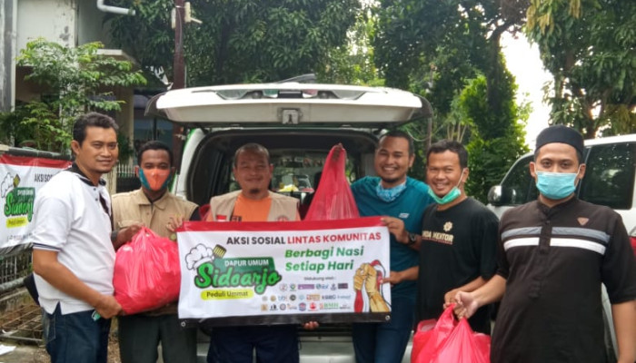 Aksi Sosial Lintas Komunitas Adakan Dapur Umum Sidoarjo Peduli Umat, Gencar Berbagi