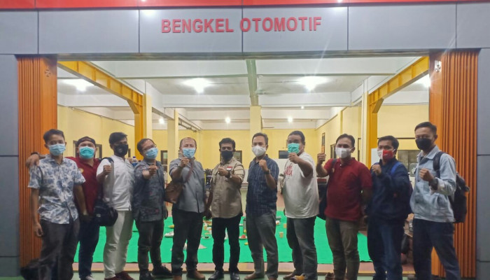 Sinergitas Antara Jurnalis Dan Smk Ypm 8 Sidoarjo, Melalui Bukber