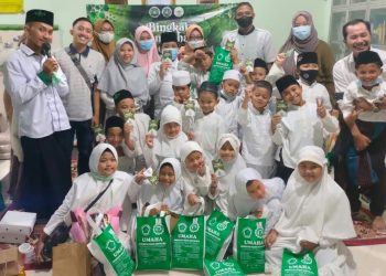 Bingkai Ramadhan UMAHA Sidoarjo, Bersama Anak Yatim Bagikan THR
