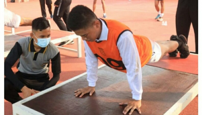 Polda Jatim Gelar Tes Fisik Calon Taruna Akpol Di Gor Delta Sidoarjo