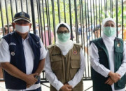 Gubernur Jatim Khofifah Indar Parawansa Kunjungi Korban Gempa Di Blitar