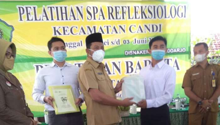 Wabup Sidoarjo Subandi, Buka Pelatihan Spa Refleksiologi Dan Barista Di Kecamatan Candi
