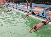 Komandan Brigif 2 Marinir Kolonel Rudi Harto Marpaung Ikuti Latihan Renang Prajurit