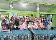 Pengemasan Dan Pelabelan Krupuk Ikan Bandeng Oleh Tim Upn Veteran Jawa Timur