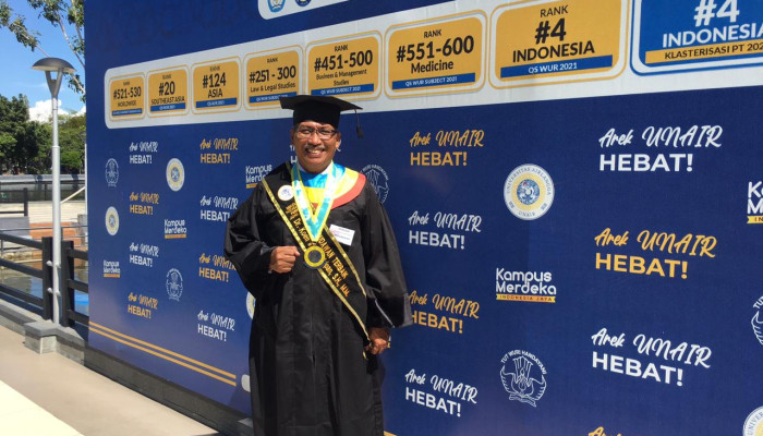 Gelora Jatim: Selamat Diwisuda Dr. Koen Irianto Uripan, Sh.,Mm., Tetap Berkarya
