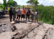 Jelang Idul Adha, Jamaah Masjid An Nur Perumahan Graha Suryanata Gelar Kerja Bakti