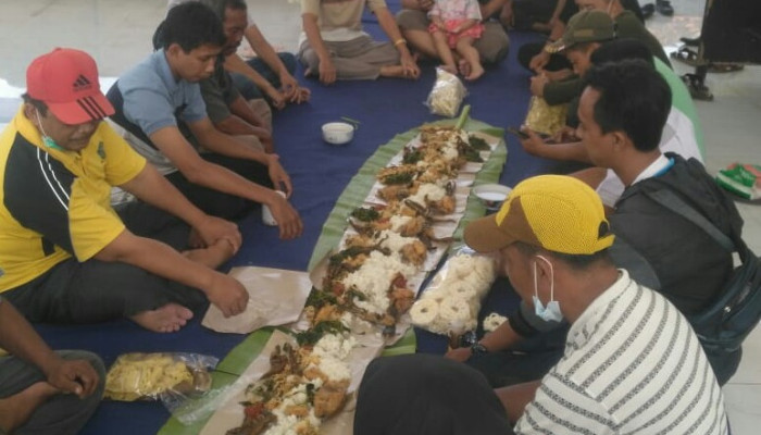Pemerintah Desa Grabagan, Sidoarjo Jaga Kekompakan Di Jum’At Berkah