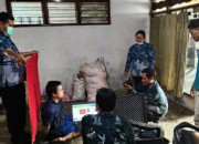 Tksk Kedamean Dan Menganti, Gresik Kunjungi Penyandang Disabilitas