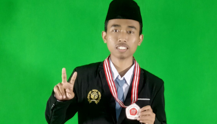 Anak Penjual Bakso Keliling Lulusan Darul Fikri Sidoarjo Masuk Al Azhar