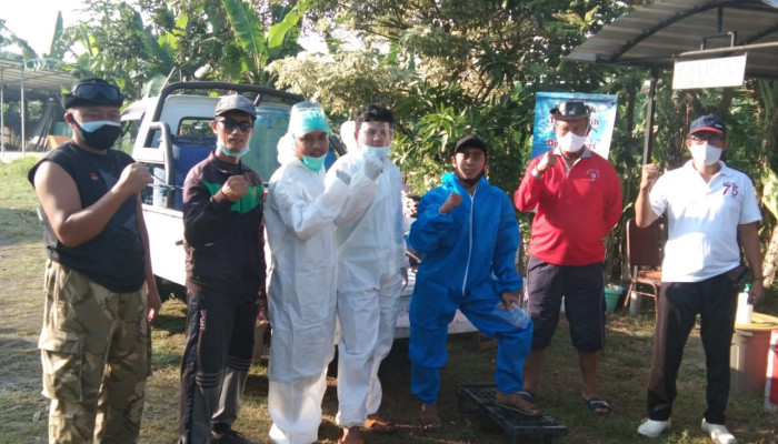 Gerakan Kartar Perumahan Bukit Bambe Driyorejo, Gresik: Penyemprotan Disinfektan