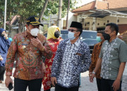 Wabup Sidoarjo Tinjau Vaksinasi Tahap Ii Di Ponpes Al- Barokah Sruni