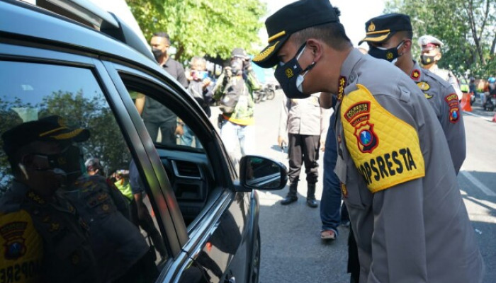 Kapolresta Sidoarjo Tinjau Ppkm Darurat Di Perbatasan Sidoarjo-Pasuruan