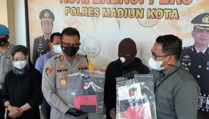 Abdul Aziz, Seorang Penghina Profesi Wartawan Dan Kini Nasibnya Di Tangan Polisi