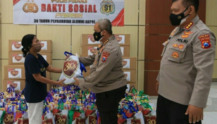 30 Tahun Pengabdian Akpol 91 Bhara Daksa Jatim, Bagikan Sembako