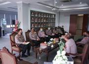 Dirsamapta Polda Jatim Bahas Pelaporan Data Covid-19 Di Polresta Sidoarjo