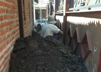 Penutupan Akses Jalan Utama di Desa Kepunten Kecamatan Tulangan, Sidoarjo Meresahkan Tetangga Sekitar