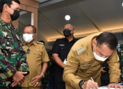 Pangkoarmada Ii Terima Kunjungan Walikota Surabaya, Jalin Sinergritas