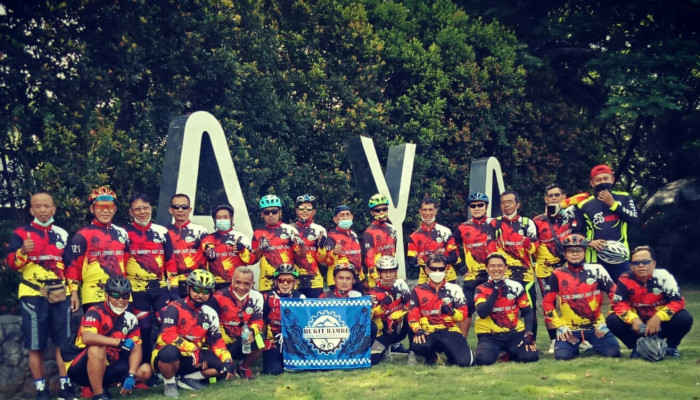 Penghobi Sepedah Asal Gresik, Cycling Community Bukit Bambe Berkeliling Wisata Malang Raya
