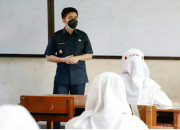 Wakil Gubernur Jatim, Emil Elestianto Dardak Tinjau Ptm Di Lamongan