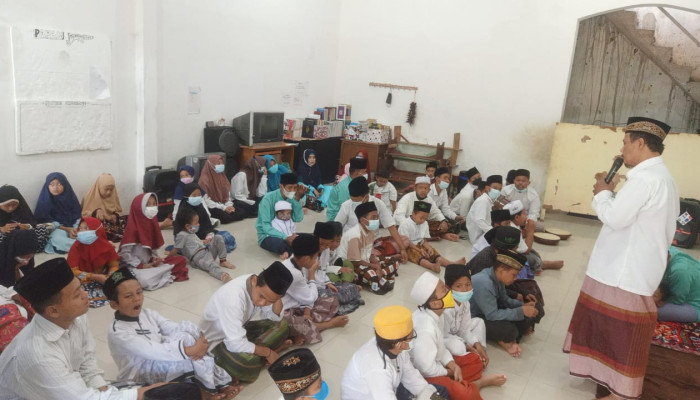 Indahnya Berbagi Di Yayasan Panti Asuhan At Tin Jombang