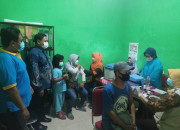 Vaksin Dosis 1 Tahap 2 Warga Desa Semampir Berjalan Lancar Dan Kondusif
