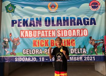 Siswa SMK YPM 7 Tarik Meraih 2 Medali Emas Porkab Sidoarjo, Olahraga Kick Boxing