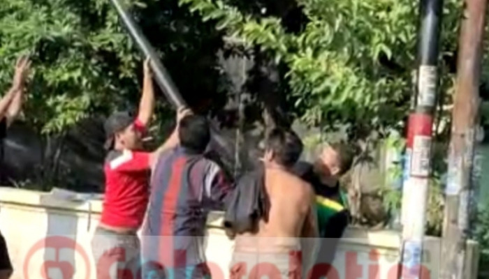 Warga Cabut Tiang Jaringan Internet, Gegara Asal Tancap