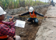 Pt Dwi Mulya Jaya Diharapkan Menyelesaikan Tugas Peningkatan Jalan Wonoplintahan Secepatnya