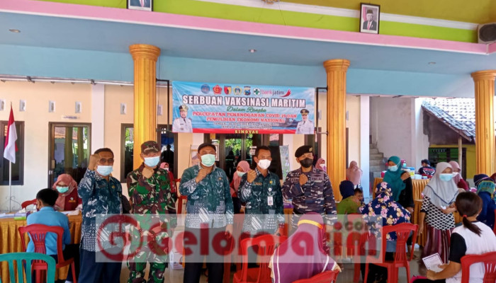 Serbuan Vaksinasi Maritim Di Balai Desa Wringinanom, Gresik