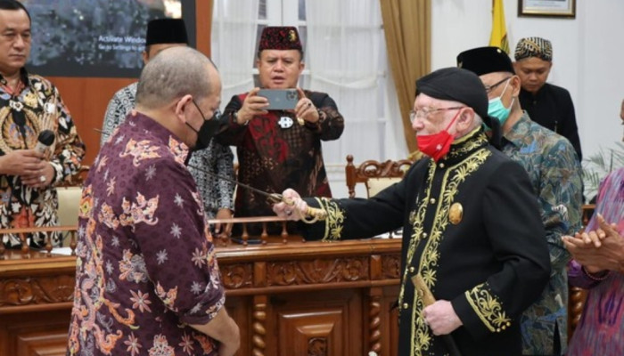 Ketua Dpd Lanyalla Dapat Gelar Datuk Yang Dipertuan Junjungan Negeri