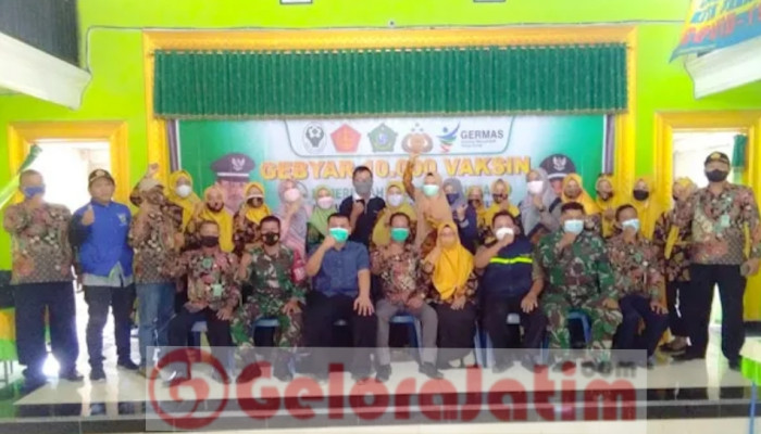 Gebyar 10.000 Vaksin Se- Kecamatan Krian Di Desa Sedenganmijen