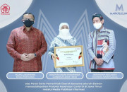 Pemerintah Provinsi Jawa Timur Terima Penghargaan Humas Enterpreneur Award