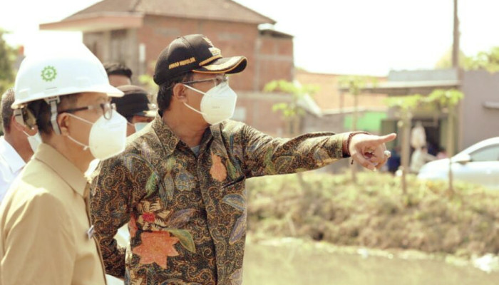 Bupati Sidoarjo Tinjau Normalisasi Sungai Jelang Musim Penghujan