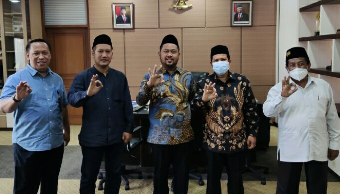 Bupati Gresik, H. Fandi Akhmad Yani Dukung Opop Jatim