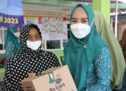 Ning Sasha Sudah Salurkan 3.000 Lebih Paket Sembako