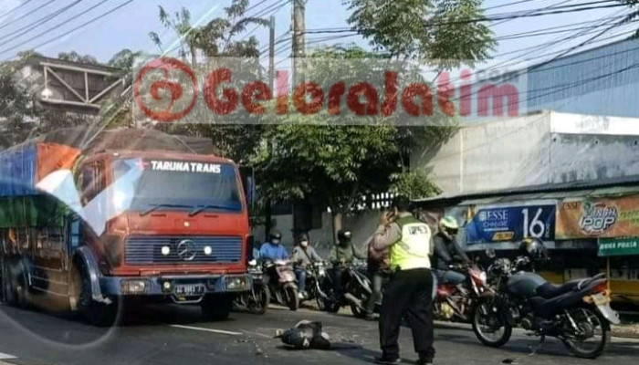 Jalan Raya Kletek Makan Korban, Satu Pengendara Motor Meninggal Dunia