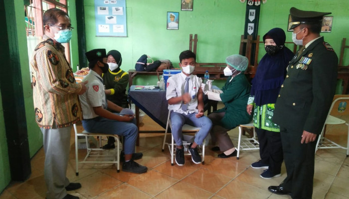 Smk Ypm 7 Tarik Gelar Vaksinasi Pelajar Bersama Kodim 0816 Sidoarjo