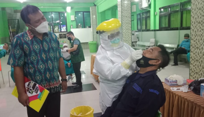 Hasil Sampel Acak Rapid Antigen Di Minu Pucang Sidoarjo Negatif