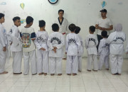 Untuk Mencetak Atlet Handal, Taekwondo Tornado Sumur Welut Tanamkan Kedisiplinan