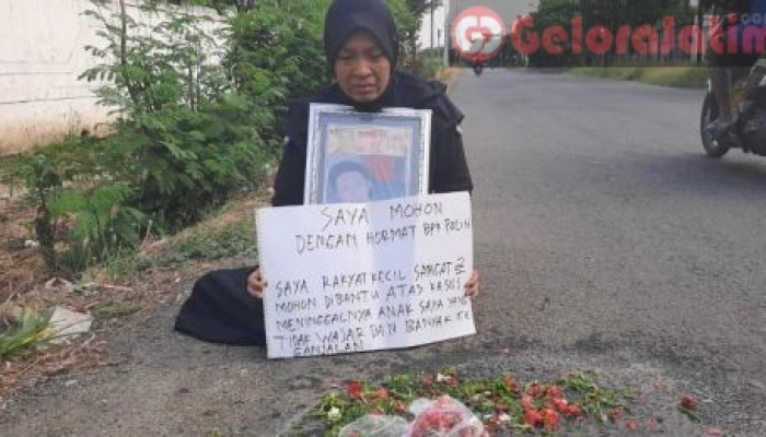 Ibu Di Petiken, Driyorejo Ini Berharap Ada Titik Terang Kematian Anaknya