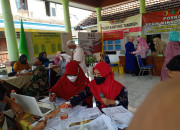 Kelurahan Porong, Sidoarjo Mengadakan Vaksinasi Khusus Lansia