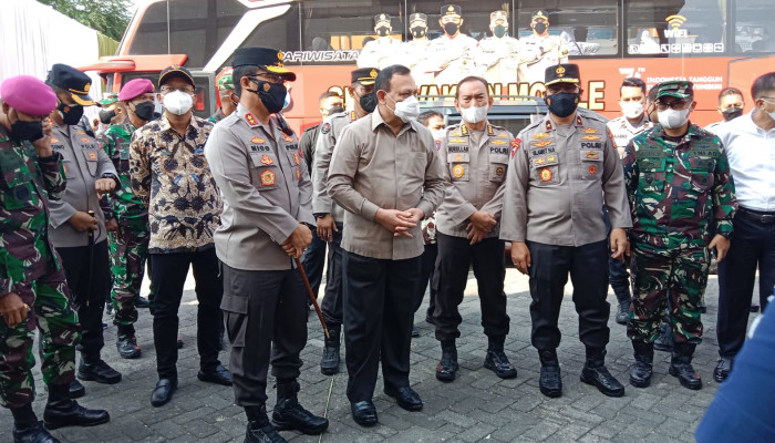 Alumni Akabri 1990 Tinjau Vaksinasi Lansia Di Ypm Taman, Sidoarjo