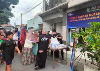 ACT Gelar Aksi Operasi Pangan Murah di Sidokumpul Sidoarjo