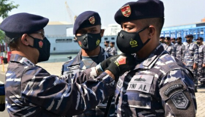 Sertijab Komandan Kri Oswald Siahaan (Owa-354) Dan Komandan Kri Frans Kaisiepo (Fko-368)