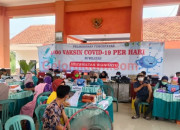 Antusiasme Warga Desa Karangpuri Mengikuti Vaksinasi Tahap Dua, Semoga Berakhir
