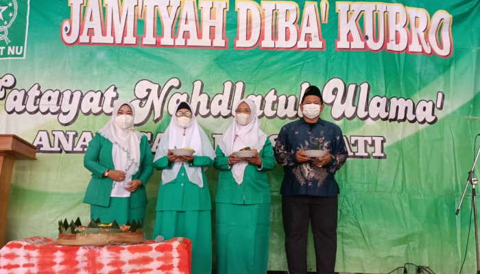 Pelantikan Pengurus Fatayat Nu Ranting Desa Semampir, Maksimalkan Roda Organisasi