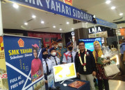Smk Yahari Sukodono Kabupaten Sidoarjo Gelar Pameran Produk Kreatif Karya Siswa